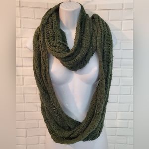 Supreme Dark Green Knitted Infinity Scarf